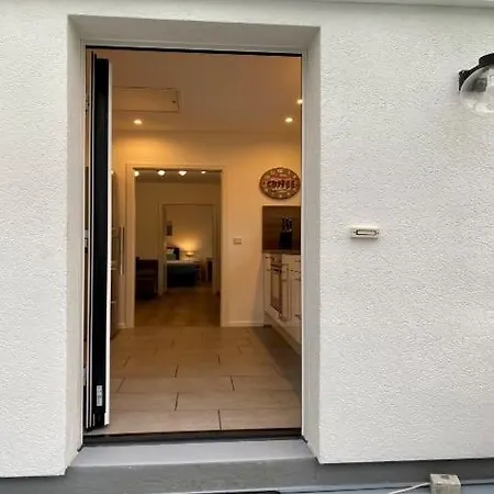 Haeuschen Im Garten In Der Muelheimer Altstadt Appartamento