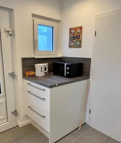 Appartement Haeuschen Im Garten In Der Muelheimer Altstadt *