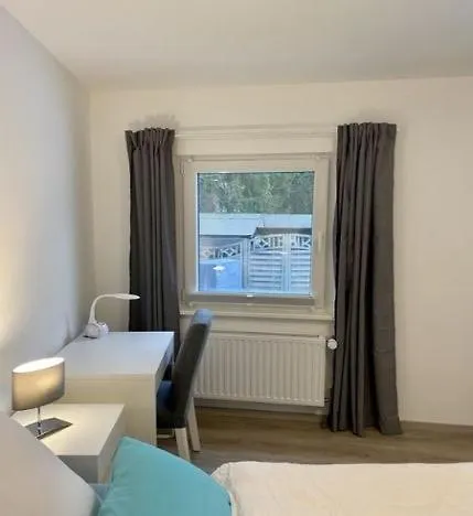 Haeuschen Im Garten In Der Muelheimer Altstadt Appartement