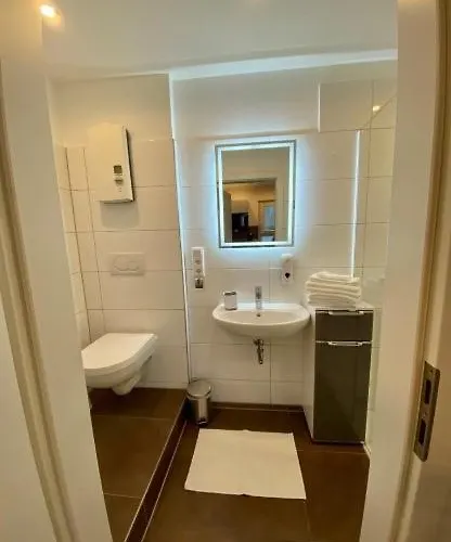 Haeuschen Im Garten In Der Muelheimer Altstadt Appartement *