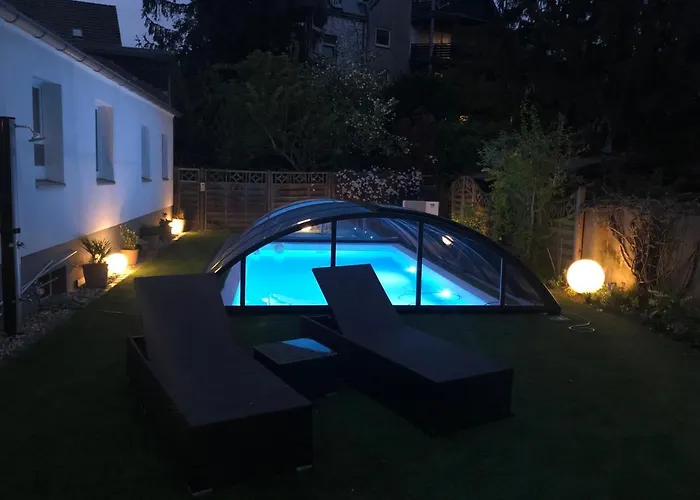 Appartement Haeuschen Im Garten In Der Muelheimer Altstadt *