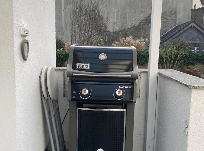 Appartement Haeuschen Im Garten In Der Muelheimer Altstadt *