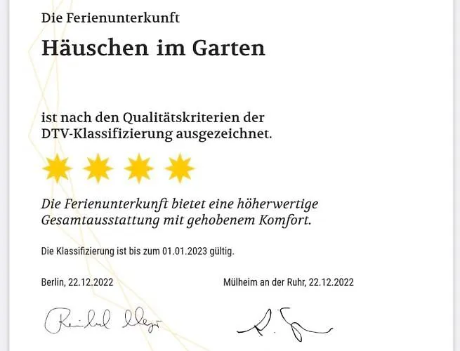 Appartement Haeuschen Im Garten In Der Muelheimer Altstadt *