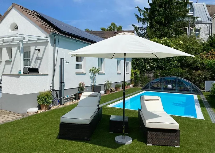 Appartement Haeuschen Im Garten In Der Muelheimer Altstadt *
